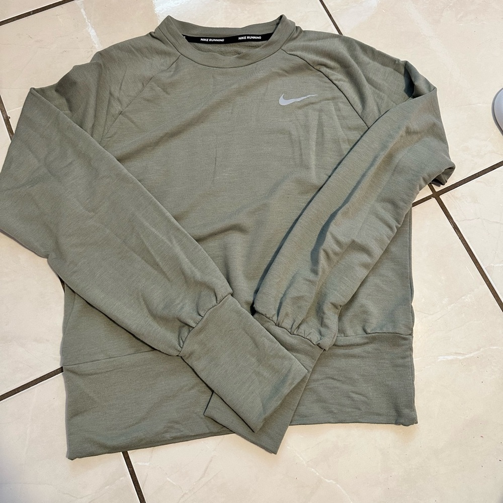 Nike long sleeve top